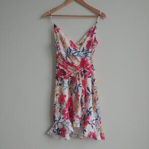 NEW WITH TAGS Guess spaghetti strap silky mini dress white red floral Small